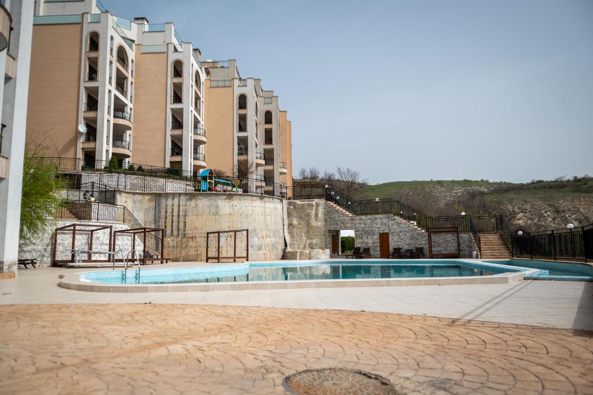 Queen'S Garden Balchik Apartment Buitenkant foto