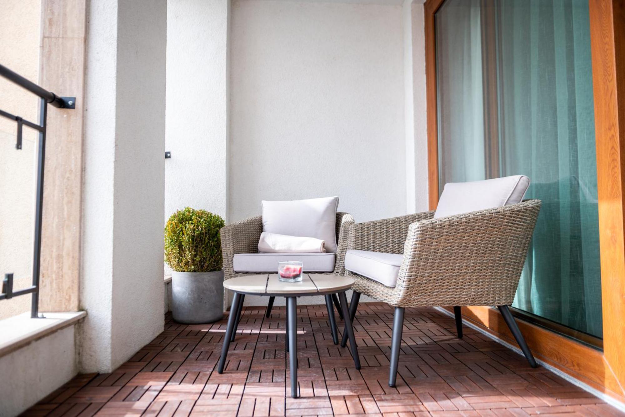 Queen'S Garden Balchik Apartment Buitenkant foto