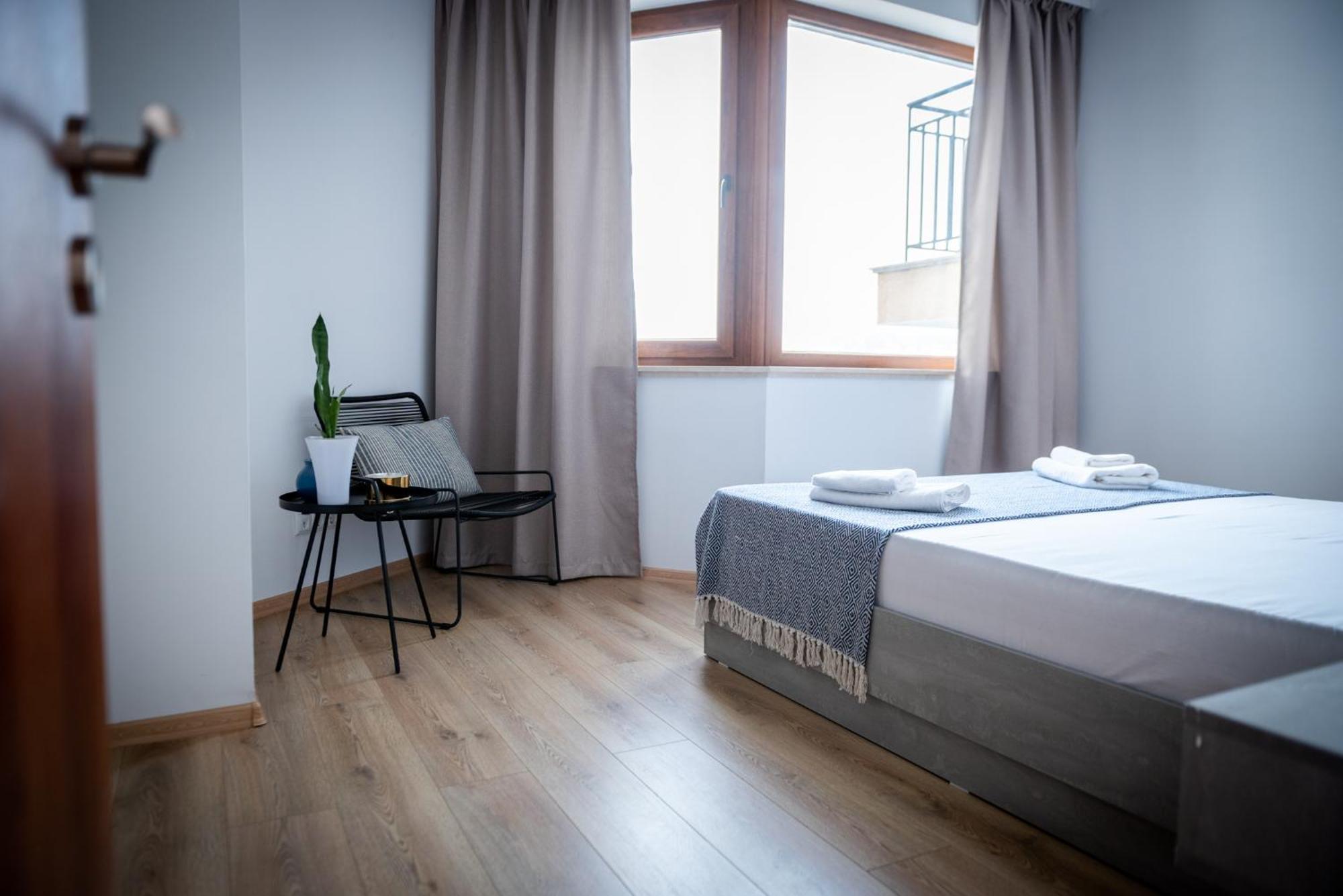 Queen'S Garden Balchik Apartment Buitenkant foto