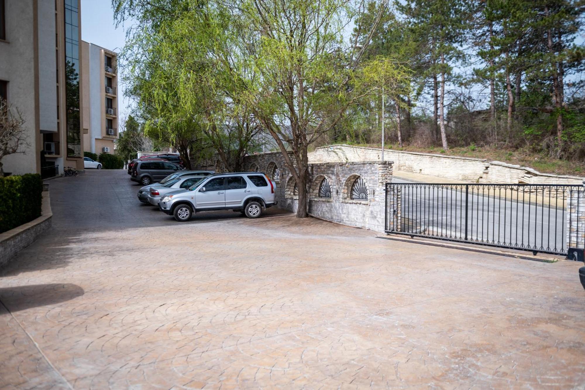 Queen'S Garden Balchik Apartment Buitenkant foto
