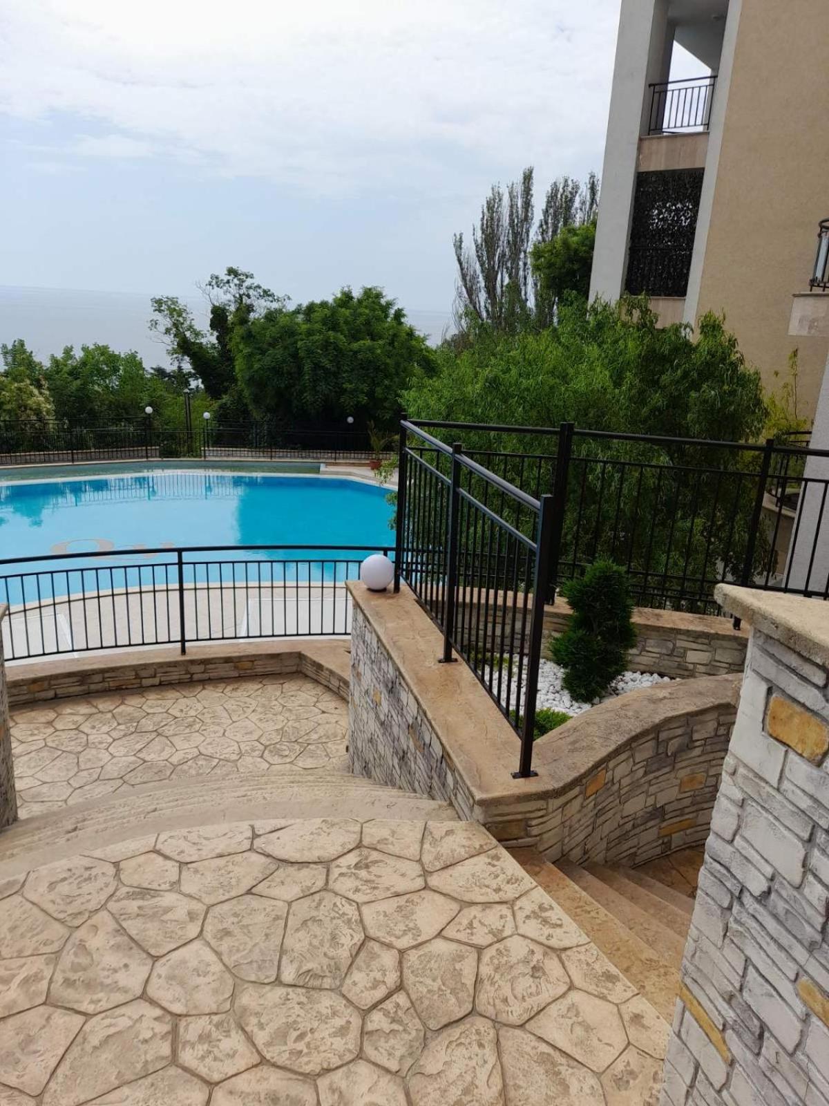 Queen'S Garden Balchik Apartment Buitenkant foto